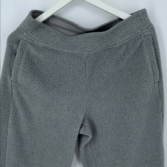Patagonia Women's Size Medium Gray Polyester Sherpa Pile Synchilla Sweatpants - Picture 4 of 13